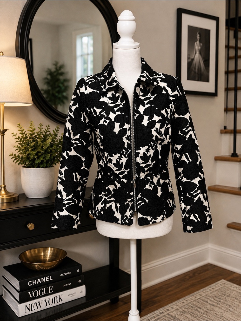 White House Black Market Black & White Floral Zip Jacket